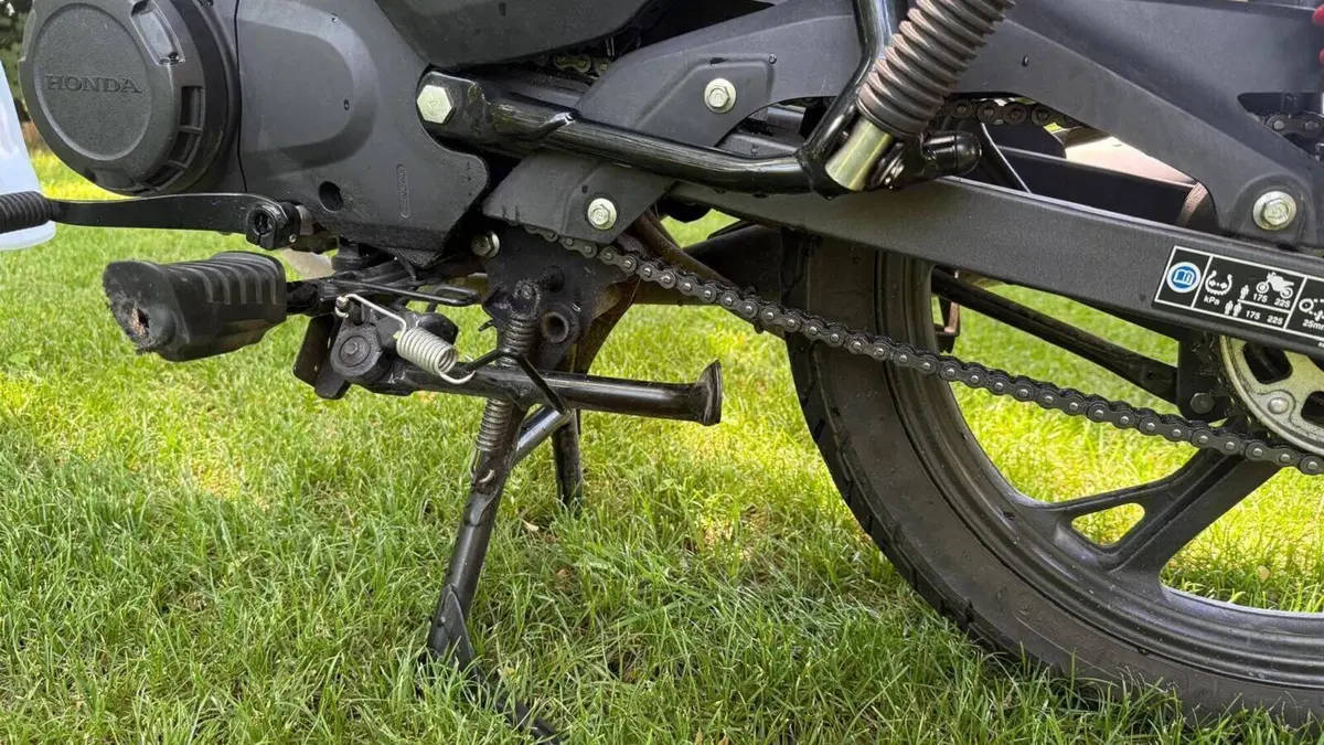 Honda CB 125 F (2021 - 25)  (12)