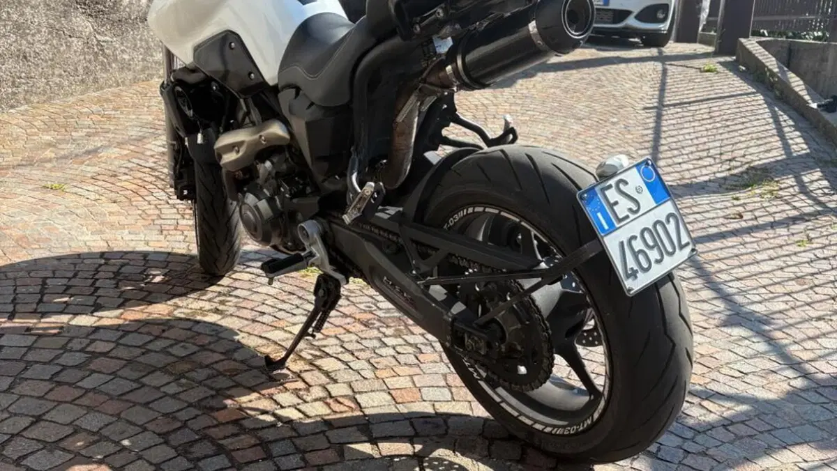 Yamaha MT-03 (2006 - 14)  (4)