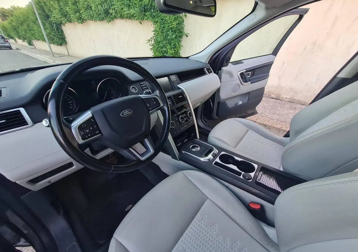 Land Rover Discovery Sport 2.0 TD4 180 CV Pure (4)