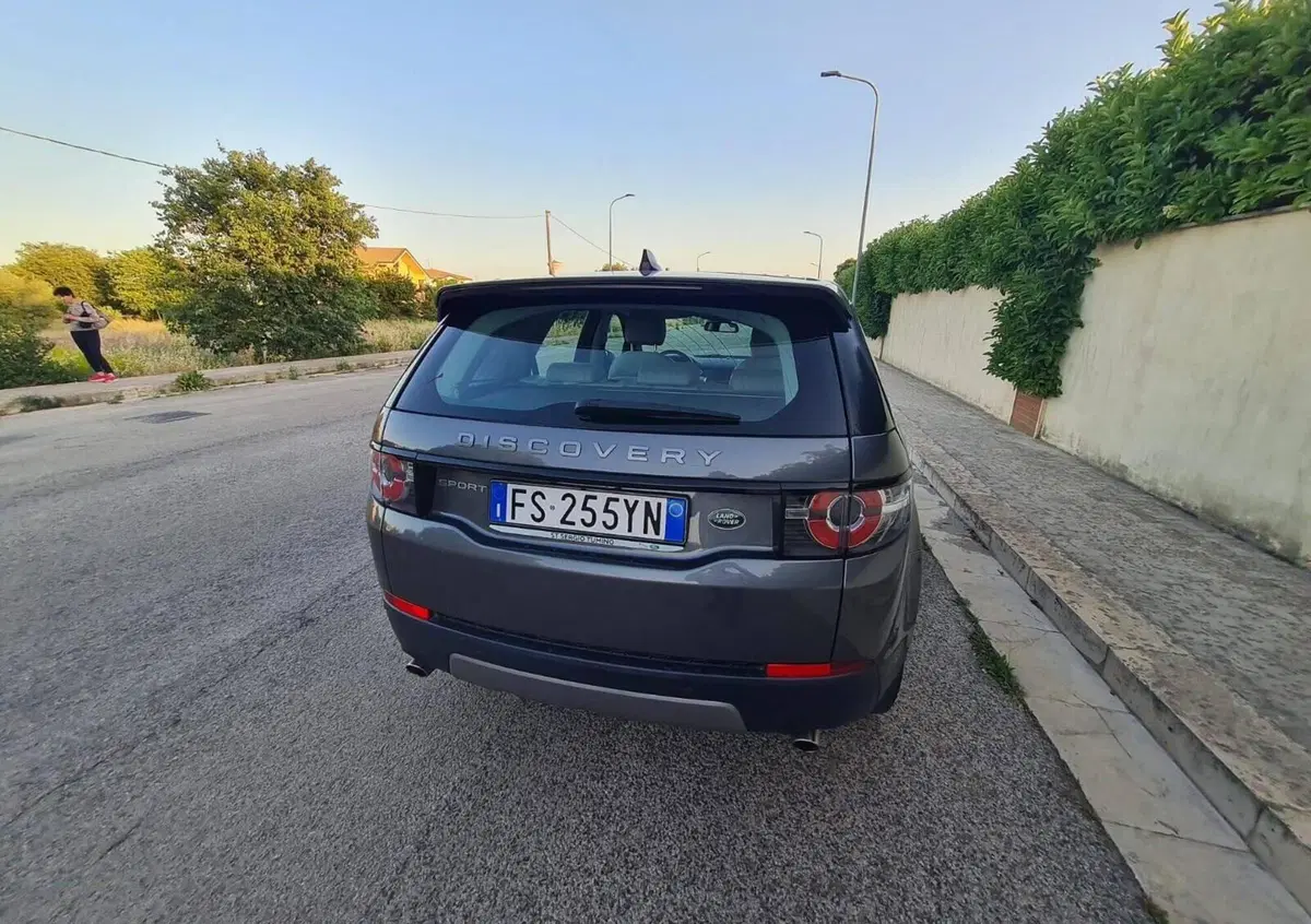Land Rover Discovery Sport 2.0 TD4 180 CV Pure (7)