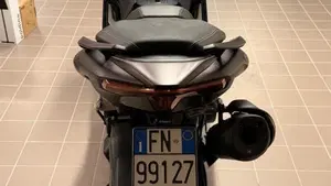 Yamaha T-Max 560 Tech Max (2025 - 26)  (3)