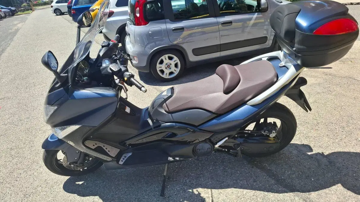 Yamaha T-Max 500 (2008 - 12)  (3)