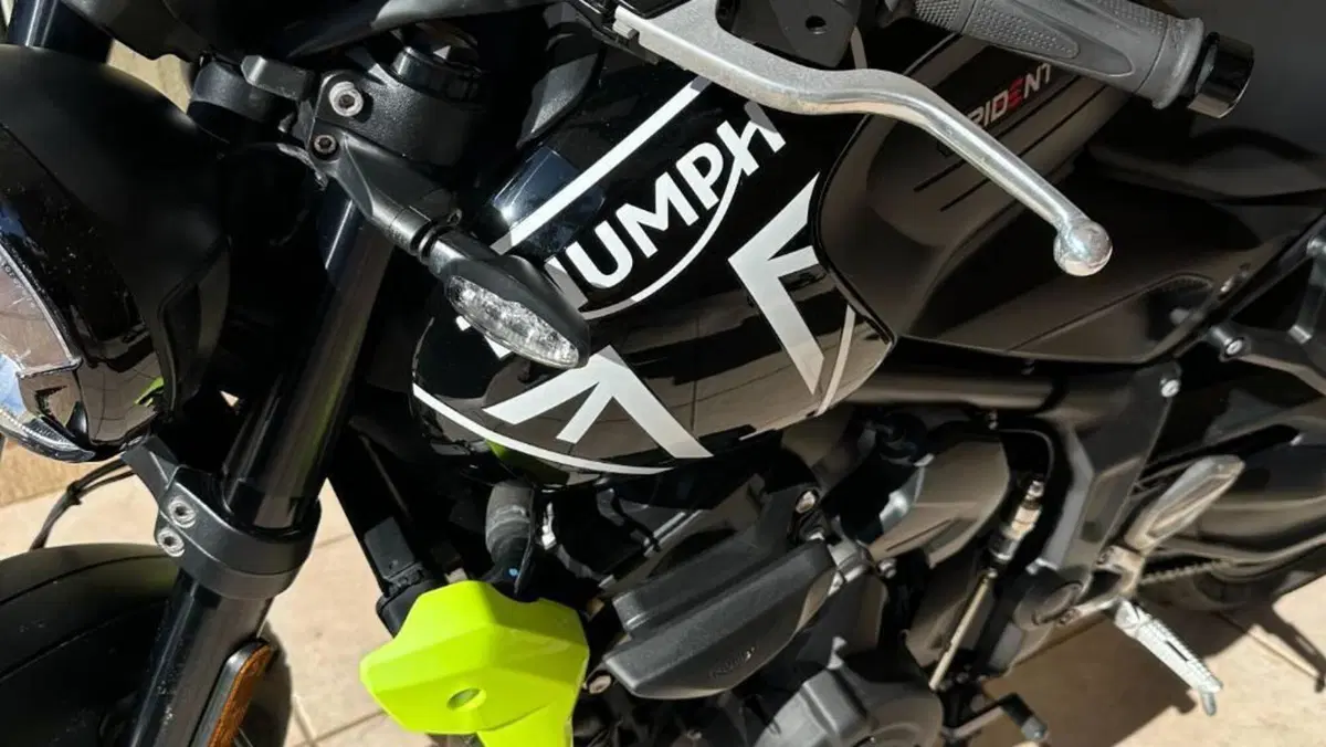Triumph Trident 660 (2021 - 24)  (2)