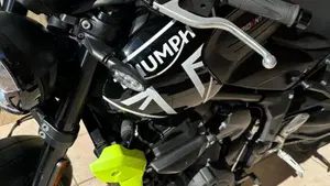 Triumph Trident 660 (2021 - 24)  (2)