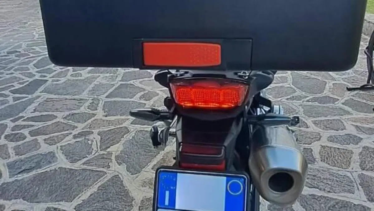 Bmw F 750 GS (2021 - 24)  (5)