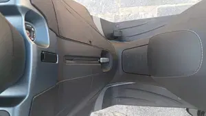 Piaggio MP3 300 ABS Hpe (2021 - 24)  (6)