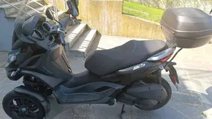 Piaggio MP3 300 ABS Hpe (2021 - 24)  (8)