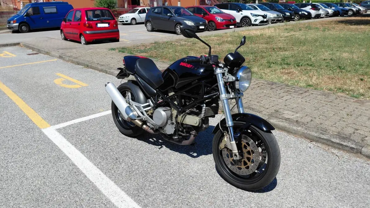 Ducati Monster 620 I.E. Dark (2002)  (4)