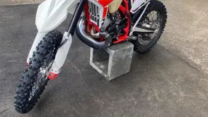 Betamotor RR 200 2T Enduro (2020)  (2)