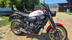 Yamaha XSR 700 (2022 - 26)  (2)