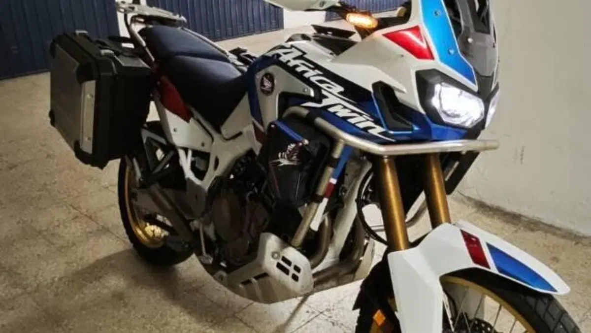 Honda Africa Twin CRF 1000L Adventure Sports (2018 - 19)  (2)