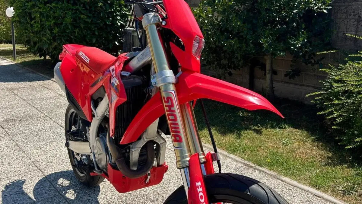 Honda CRF 450R (2024)  (4)
