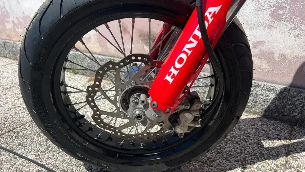 Honda CRF 450R (2024)  (6)