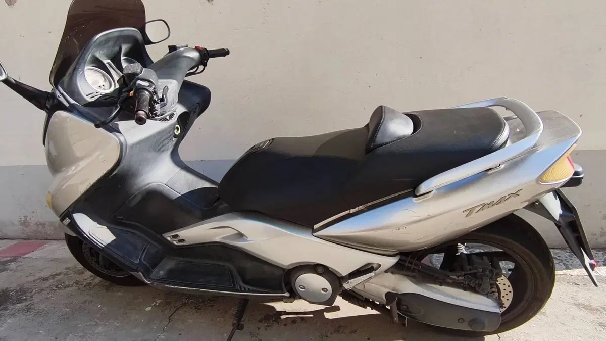 Yamaha T-Max 500 (2004 - 07)  (4)