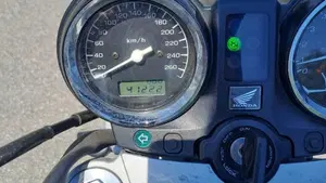 Honda Hornet 900  (6)