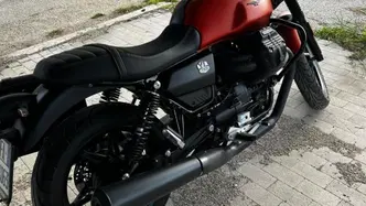 Moto Guzzi V7 850 Stone Special Abs (2021) usata