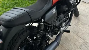 Moto Guzzi V7 850 Stone Special Abs (2021)  (2)