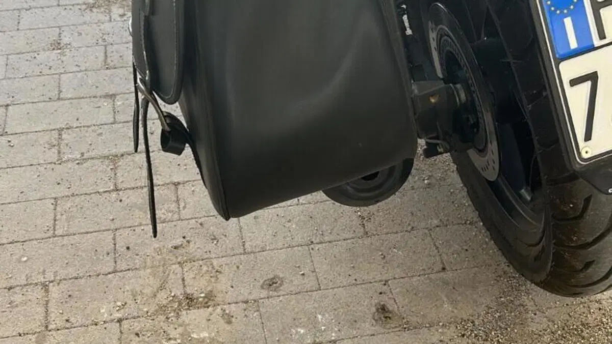 Moto Guzzi V7 850 Stone Special Abs (2021)  (7)