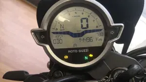 Moto Guzzi V7 850 Stone Special Abs (2021)  (12)