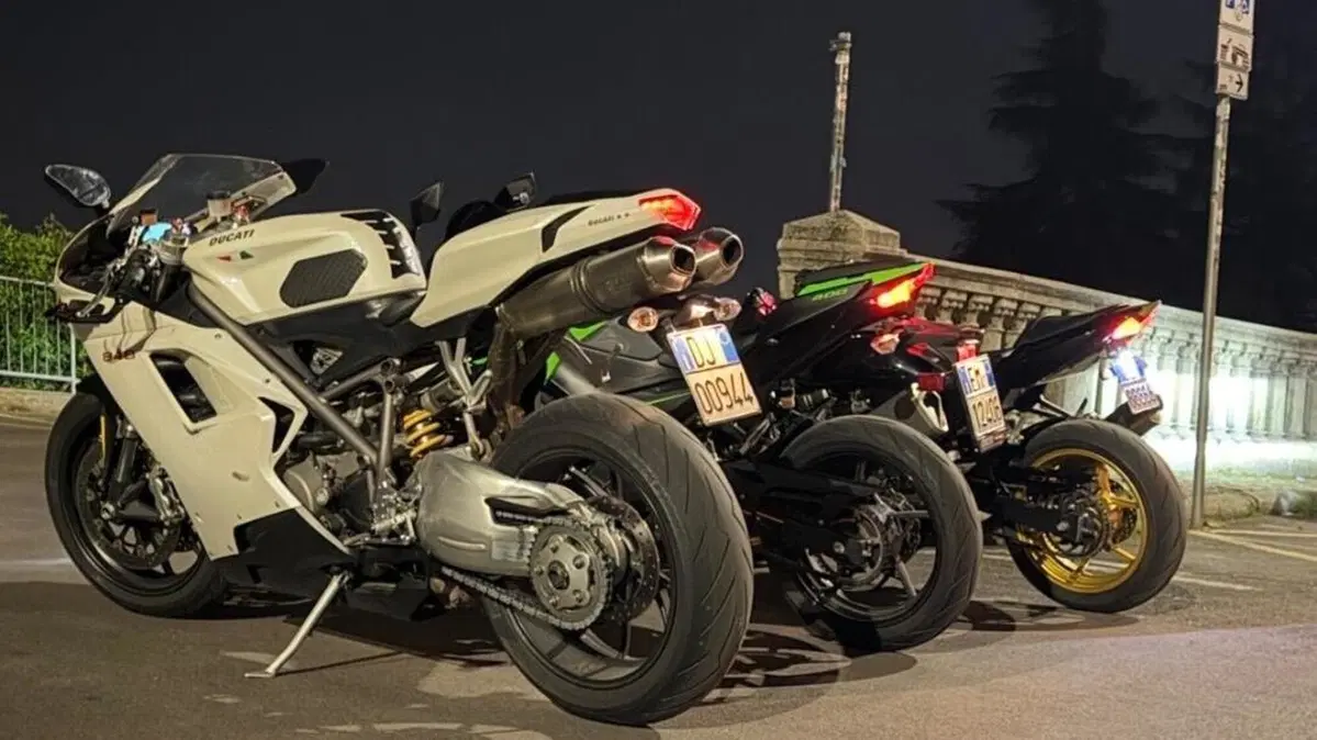 Ducati 848 (2007 - 13)  (2)