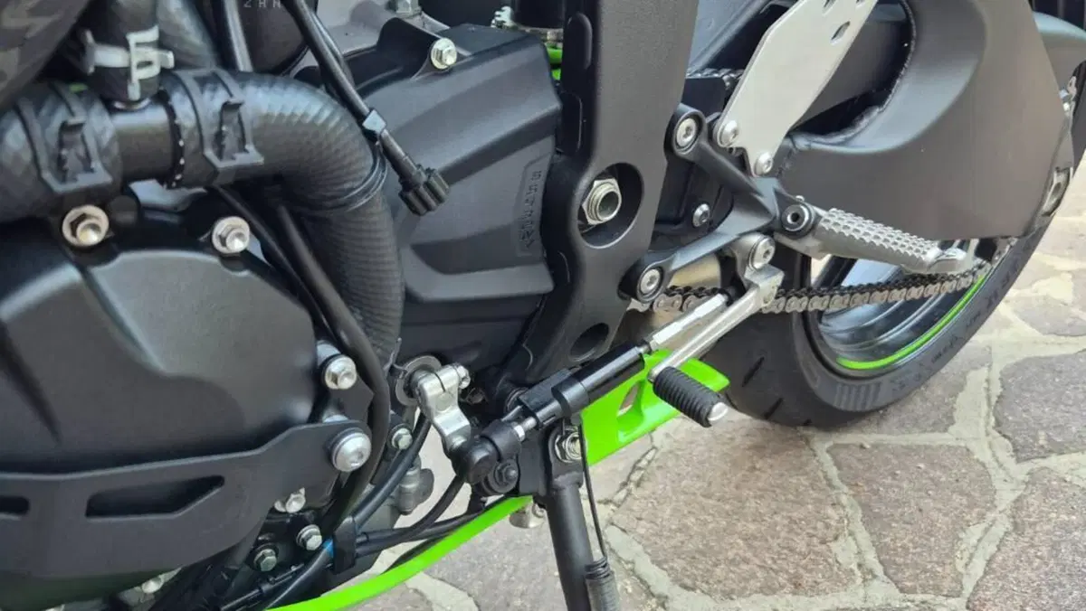 Kawasaki Ninja 636 ZX-6R Performance (2025 - 26)  (11)
