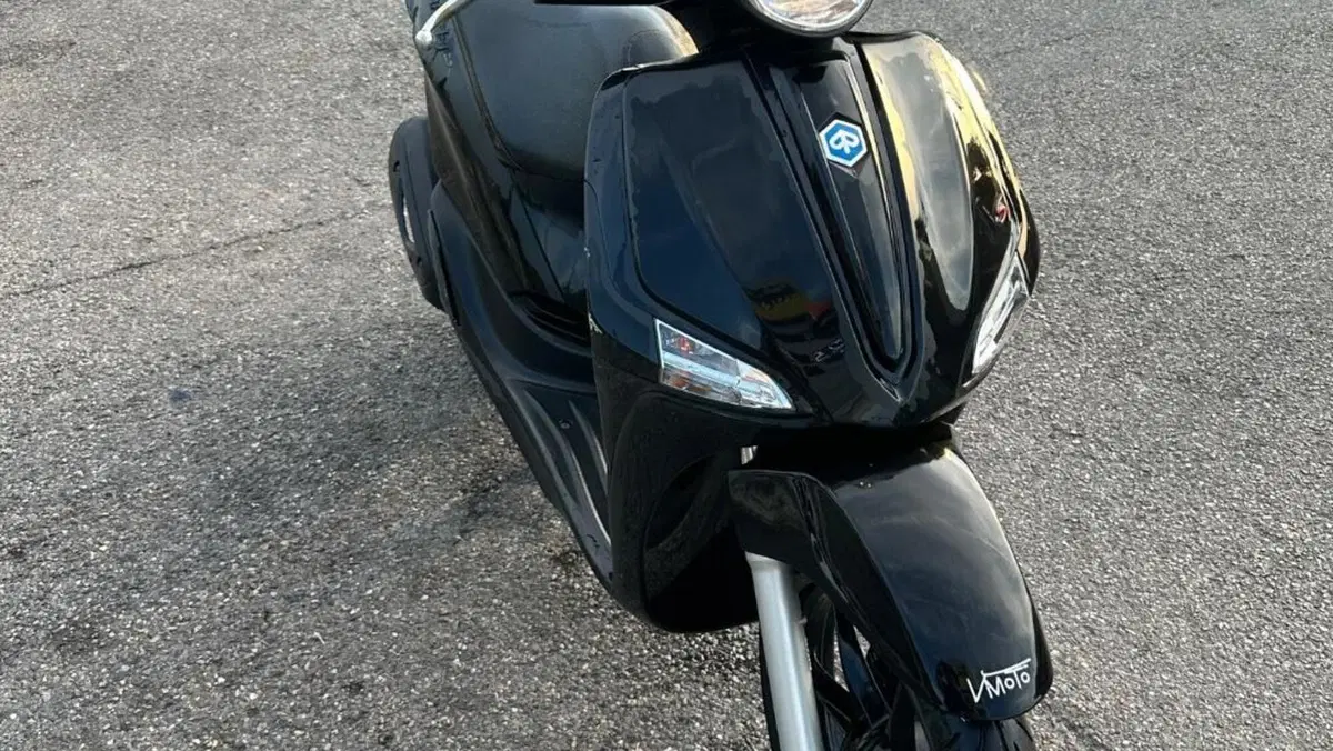 Piaggio Liberty S 50 4T (2020)  (3)