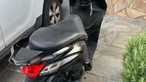 Piaggio Liberty S 50 4T (2020)  (9)