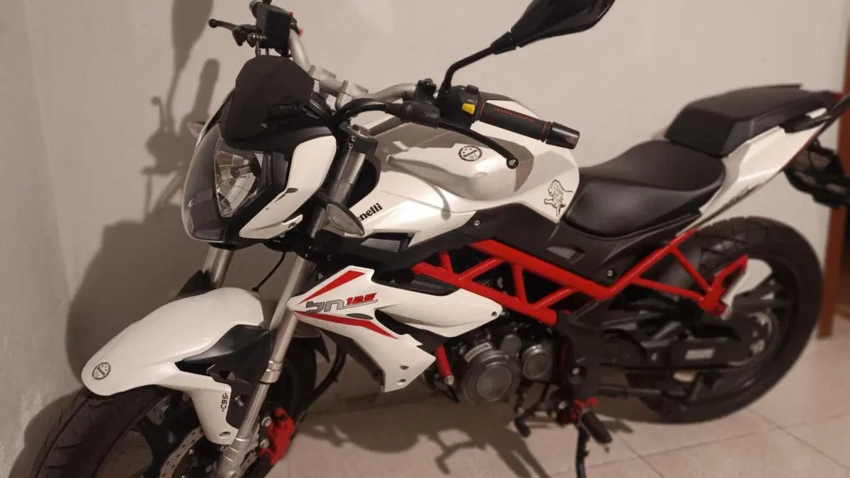 Benelli BN 125 (2018 - 20)  (2)
