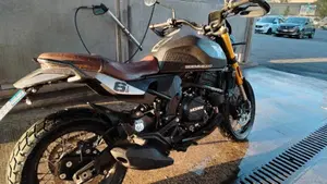 Moto Morini SEIEMMEZZO SCR (2022 - 26)  (3)