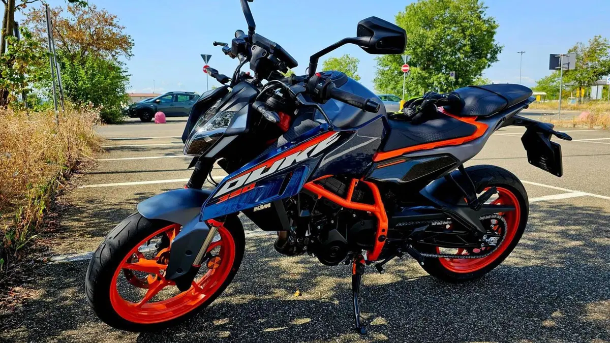 KTM 390 Duke (2024 - 25)  (3)