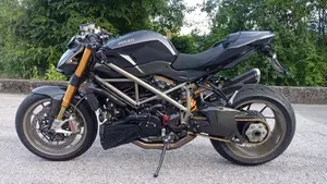 Ducati Streetfighter S (2009 - 14)  (2)