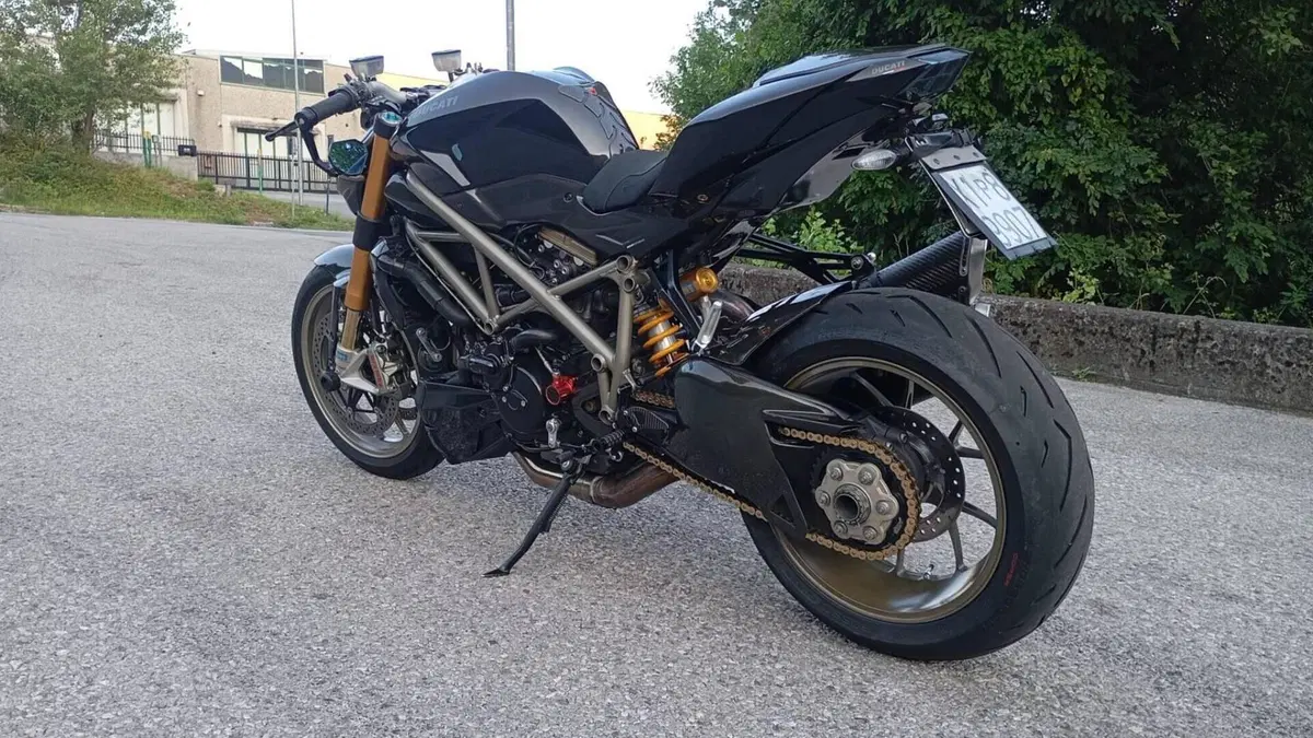 Ducati Streetfighter S (2009 - 14)  (4)