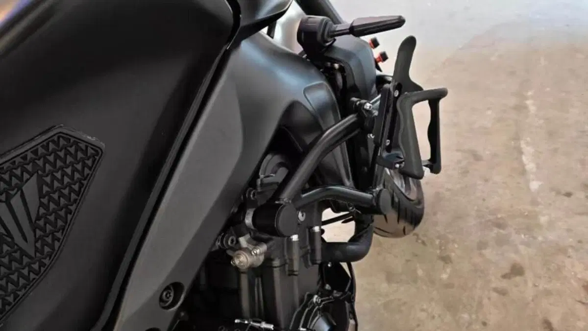 Yamaha MT-09 (2021 - 23)  (6)