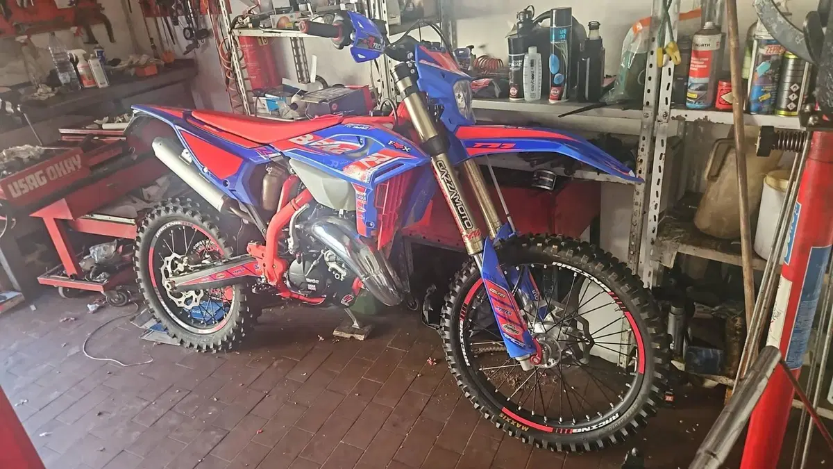 Betamotor RR 125 2T Enduro Race (2026)  (5)