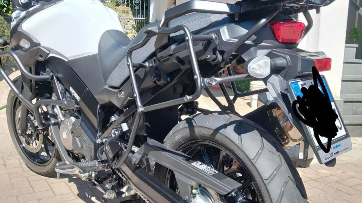 Suzuki V-Strom 650 (2021 - 25)  (3)