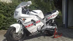 Yamaha   (2)