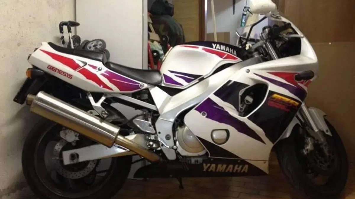 Yamaha   (3)