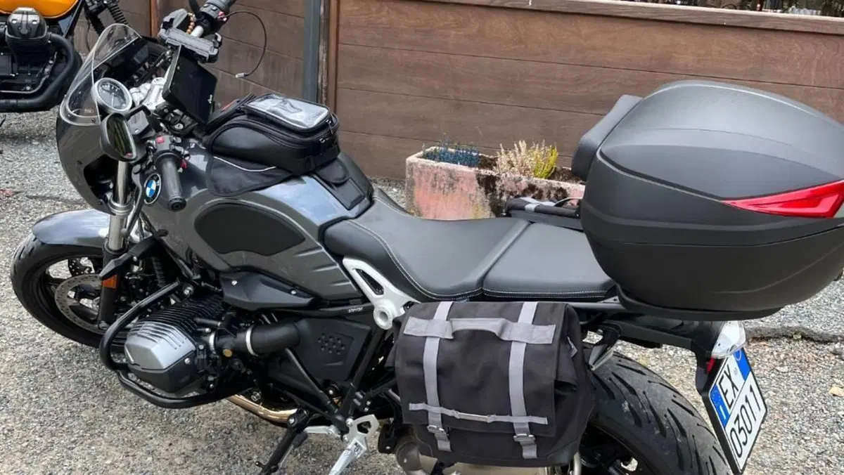 Bmw R nineT Pure (2021 - 24)  (2)