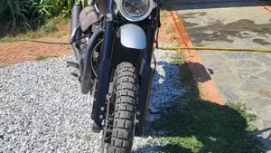Triumph Scrambler 1200 XC (2021 - 23)  (3)