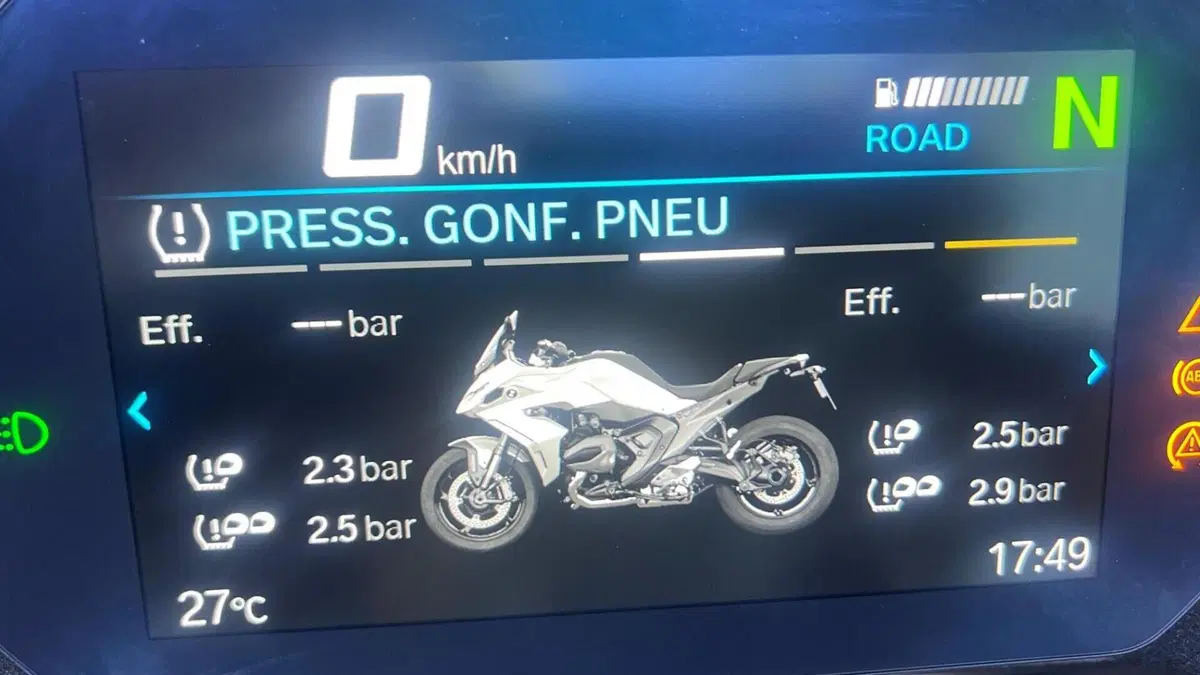 Bmw R 1300 RS (2026)  (9)
