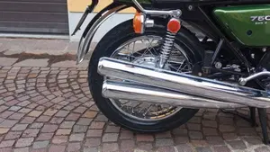 Kawasaki   (11)