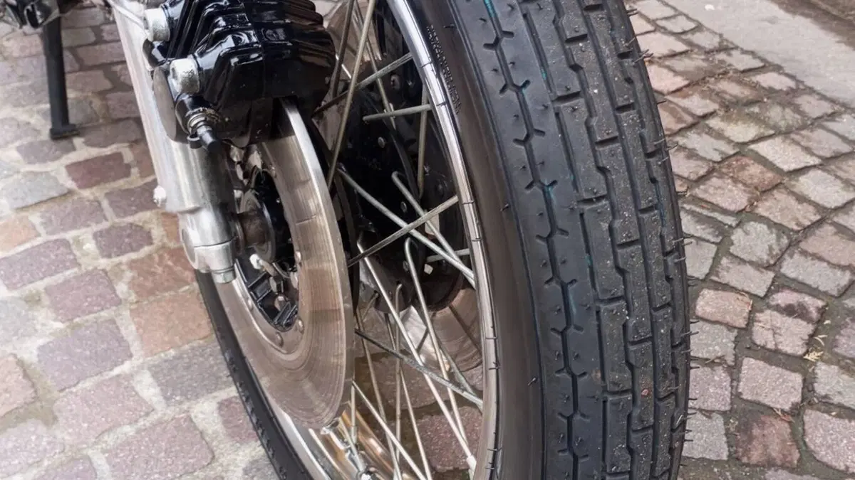 Kawasaki   (18)