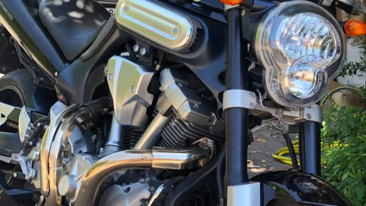 Yamaha MT-01 (2005- 11)  (7)