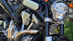 Yamaha MT-01 (2005- 11)  (7)