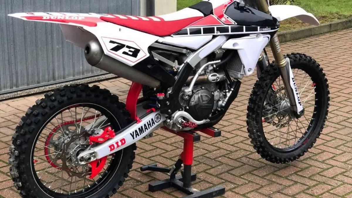 Yamaha YZ 450 F (2017)  (2)