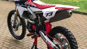 Yamaha YZ 450 F (2017)  (3)