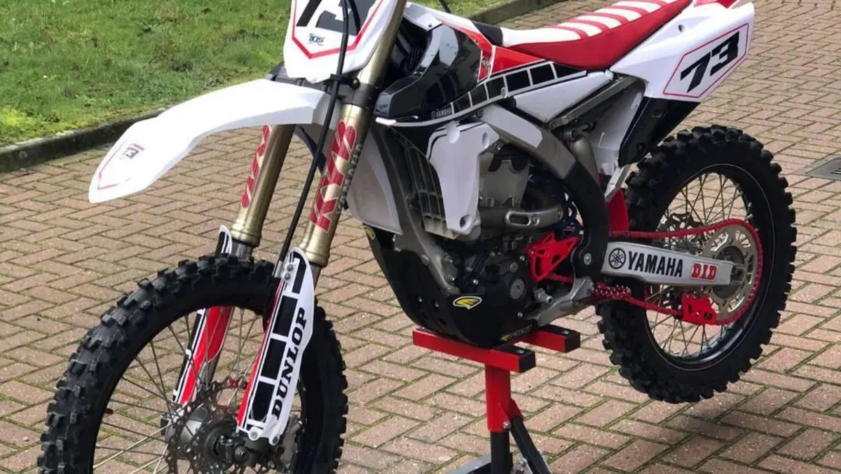 Yamaha YZ 450 F (2017)  (4)