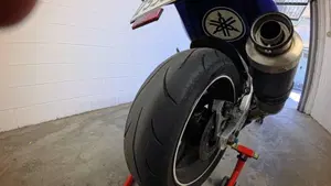 Yamaha YZF R6 (2001 - 02)  (12)
