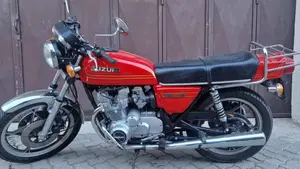 Suzuki   (6)