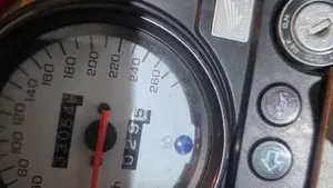 Honda   (2)